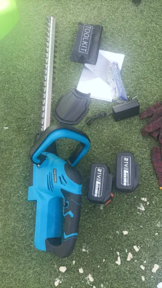 Corta setos a batería 21V