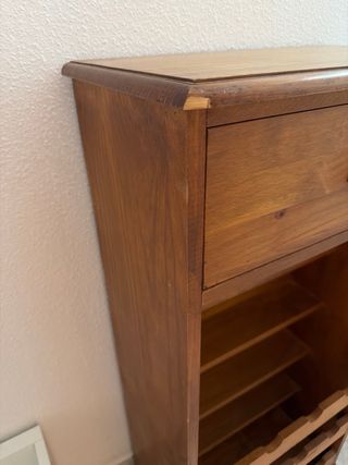 Botellero de madera con cajón