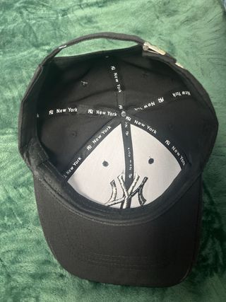 Gorra New York Yankees Negra Talla Hombre