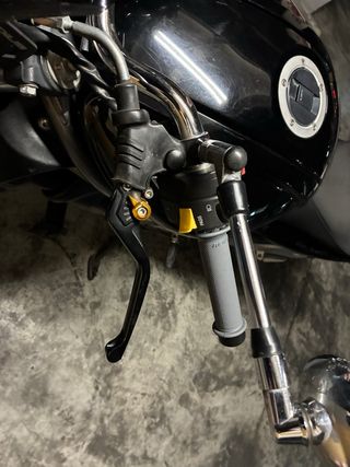Suzuki Gladius A2