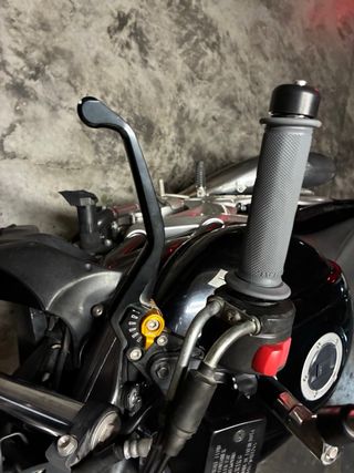 Suzuki Gladius A2