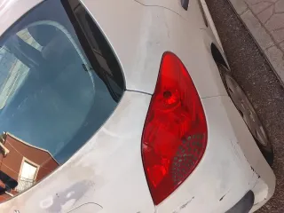 Peugeot 207  blanco