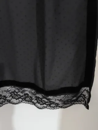 Delantal Valenciano Negro Encaje y plumeti