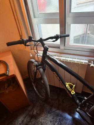 Bicicleta Rockrider Negra