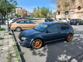 Volkswagen Golf 2002