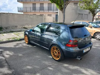 Volkswagen Golf 2002
