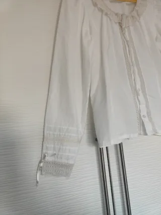 Blusa Baturra Blanca con Encaje