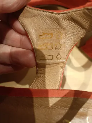 Sandali scamosciati rossi tacco 39