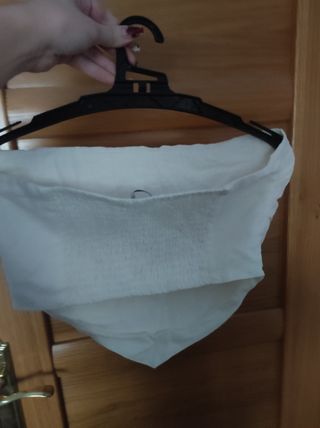 Top strapless pañuelo Bershka blanco