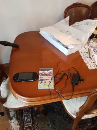 PSP Sony Negra + PES 2010