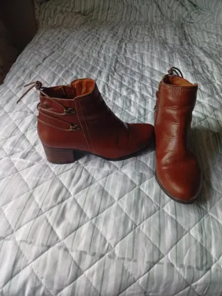 Botines de cuero marrón talla 36