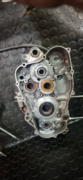Carcasas Bloque Motor Honda CRF 250 2005