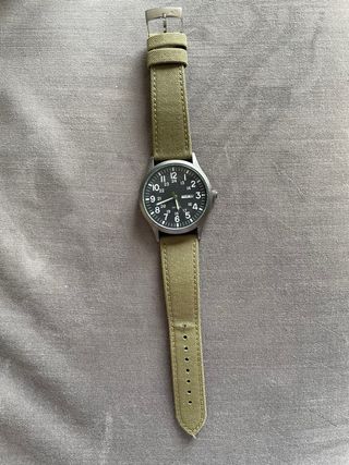 Reloj analógico correa verde