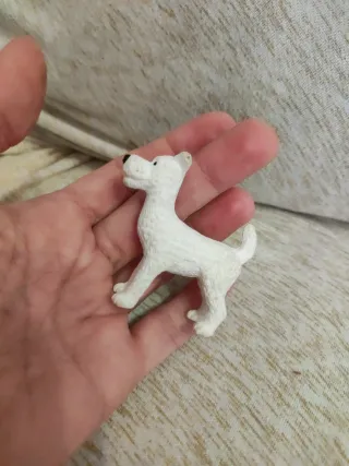 Figura perro blanco Milu