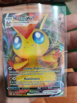 4 Cartas Pokémon VMAX Pikachu, Victini, Umbreon