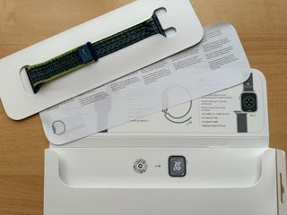Apple Watch X Nike 41mm. Bright Green/Blue Loop
