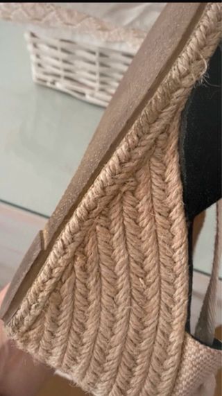 Espartos negros con cordones beige