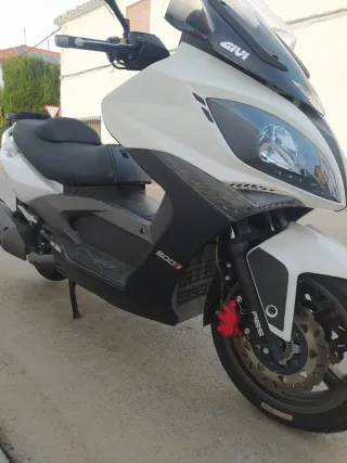 Araña Kymco Xciting 500 R
