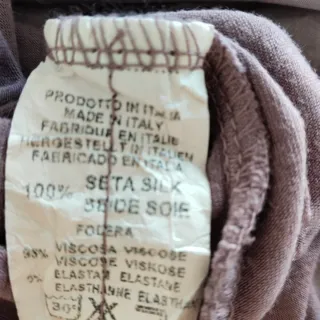 Vestido morado con flores