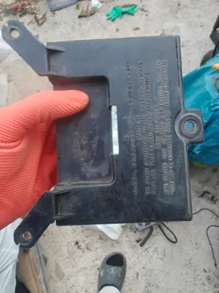 Tapa Batería Honda CBR F2