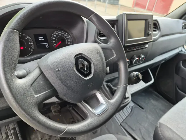 Renault Master 2024