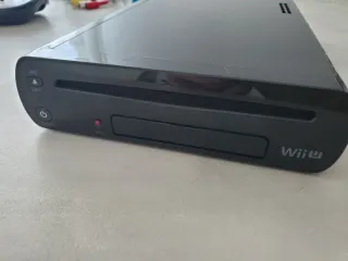 Nintendo Wii U + FIFA 13