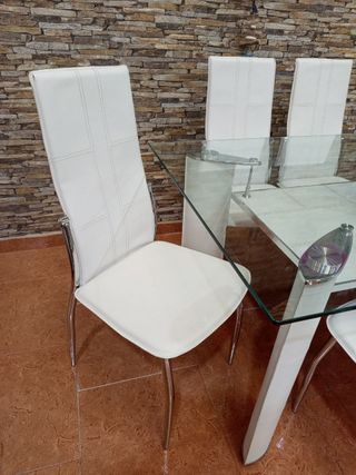 Mesa Cristal + 6 Sillas Polipiel