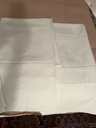 Tenda bianca per finestre