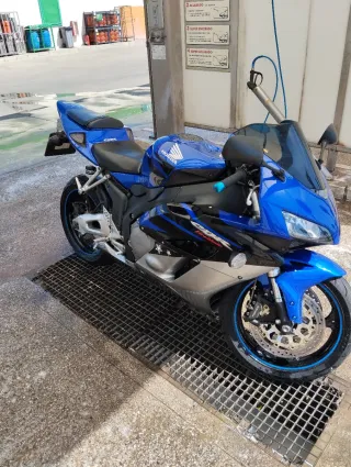 Honda CBR rr 1000