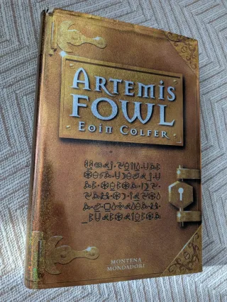 Lote tres libros literatura fantástica