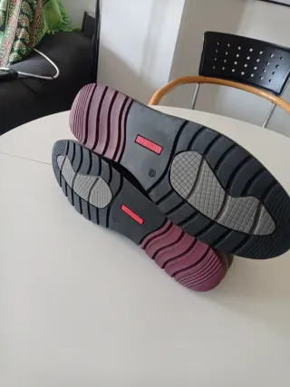 Botas Pikolinos Negras y Marrones