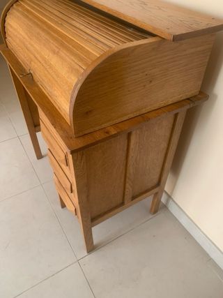 Escritorio de roble americano con persiana