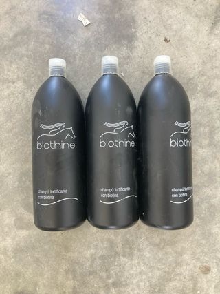 3 Champú Biothine Caballo Fortificante Biotina
