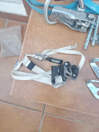 Kit trabajo vertical Petzl y más