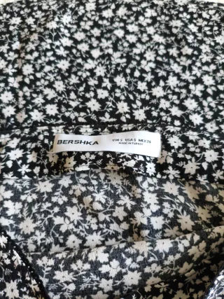 Falda larga estampada floral con abertura