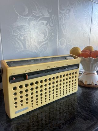 Radio Schneider SR 650 Vintage (1974) - Funcional