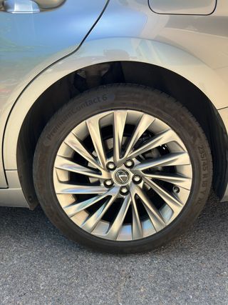 Lexus ES 2.5 300h Executive