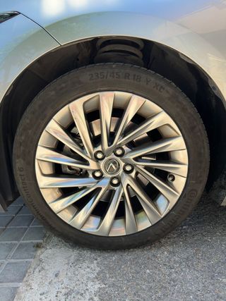 Lexus ES 2.5 300h Executive