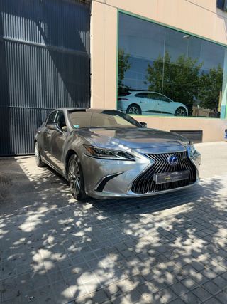 Lexus ES 2.5 300h Executive