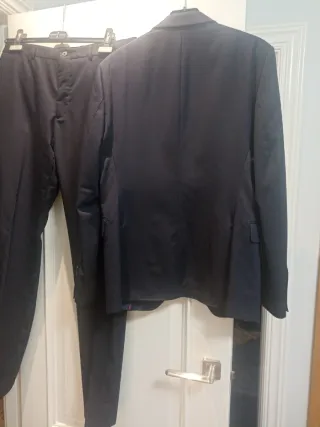 Traje juvenil azul marino