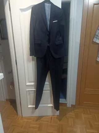 Traje juvenil azul marino