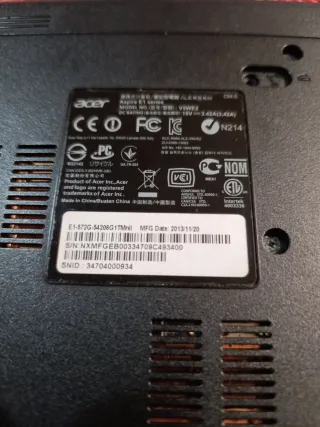 Portátil Acer Aspire E1 V5WE2 averiado