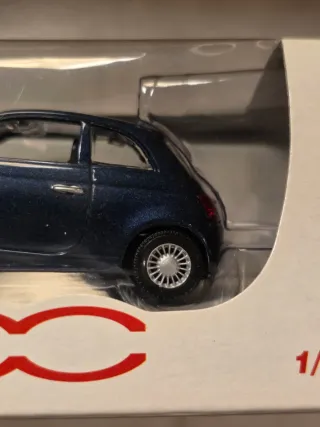 Modellino Fiat 500 1:43 Blu Scuro