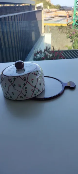 Quesera cerámica floral