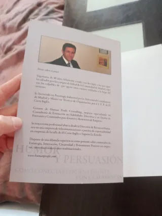 HUMOR Y PERSUASION ¿COMO CONECTAR EFICIENTEMENT...
