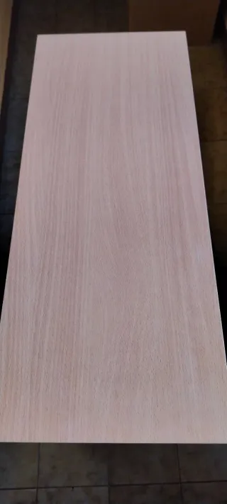 Zapatero de madera beige
