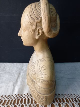 ESCULTURA NOUCENTISTA