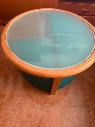 Mesa auxiliar cristal y madera