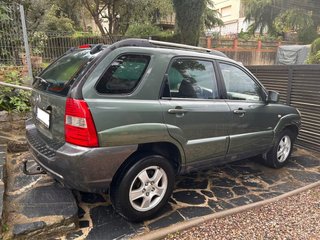 KIA Sportage 2005 con remolque (ENTRA EN BCN)