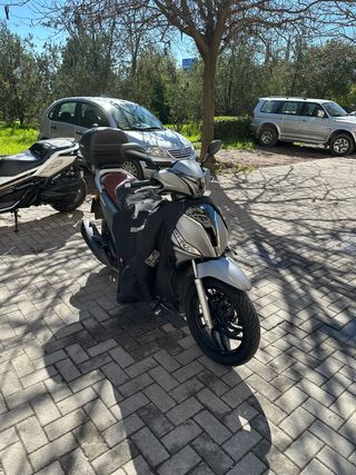 Scooter Kymco People S 125cc (2020) - Carnet B y E